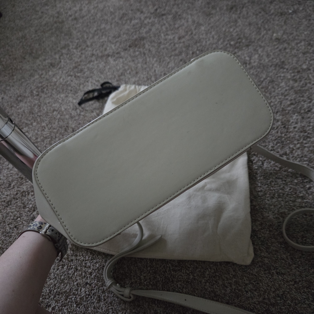 Buffbunny White Handbag - Picture 3 of 5
